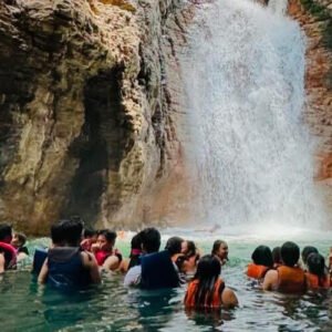 The Leona Waterfall hike & Swimming Experience